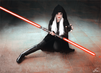 female sith lord cosplay